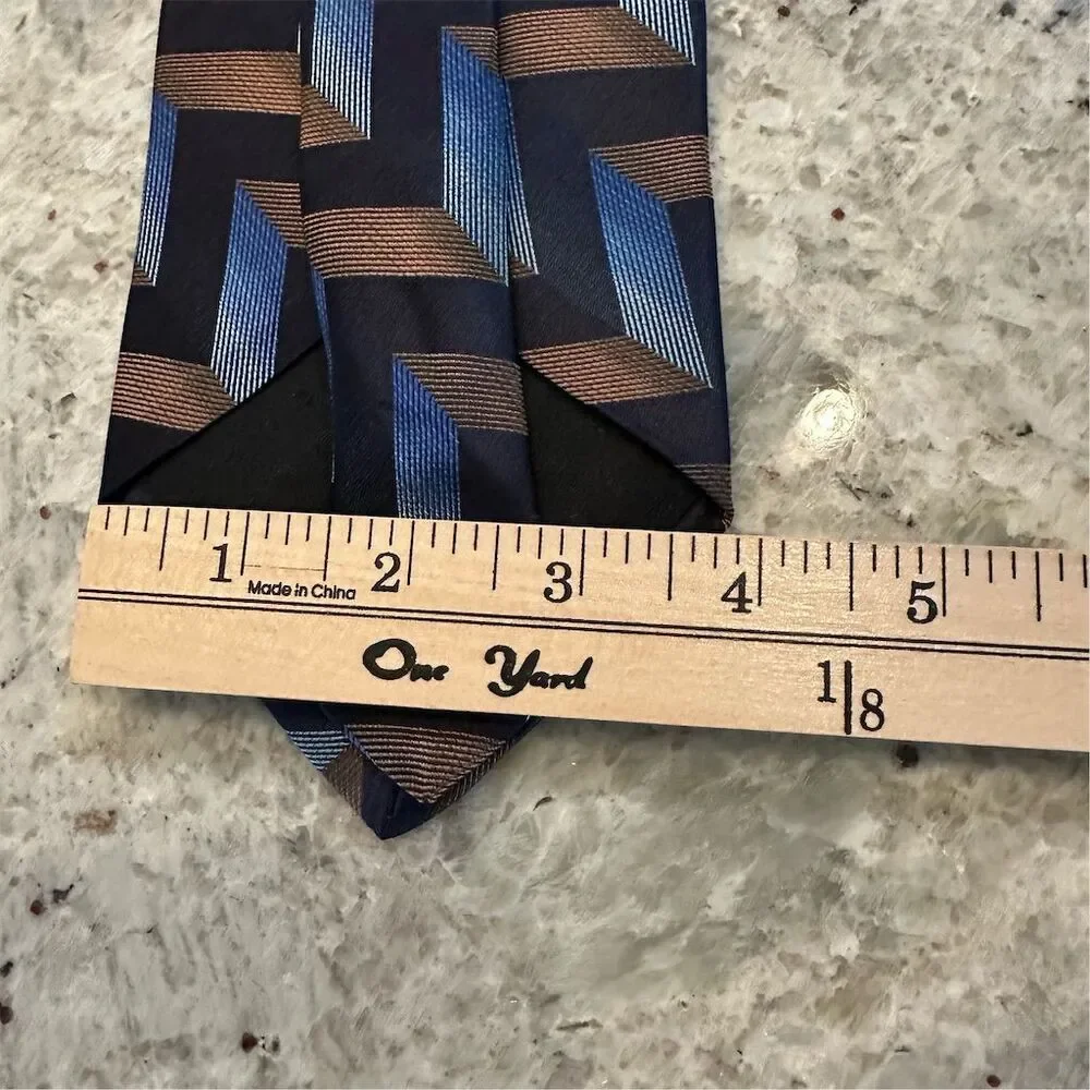 Bugatti Men's Silk Tie‎ Blue Brown Chevron Geometric Pattern USA